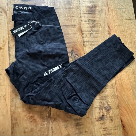 adidas Terrex Primeknit Waterproof Hiking Pants Size Medium - Picture 16 of 17